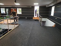 Укладка резинового покрытия в фитнес-клубе